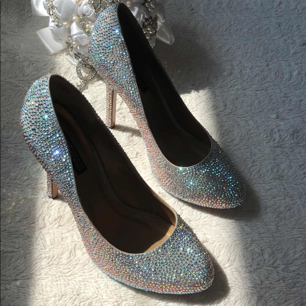 Swarovski crystal wedding shoes from Kleinfeld’s!